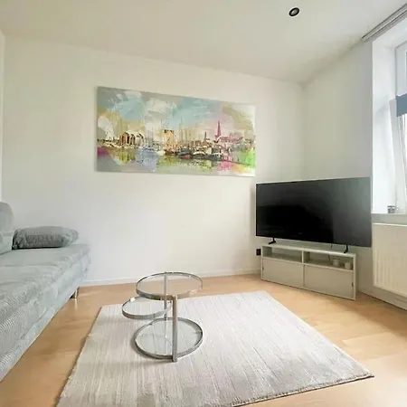 Cityflair Apartment *